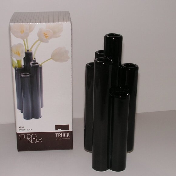 Mikasa Truck Tangent Vase Black Ceramic - Picture 9 of 14